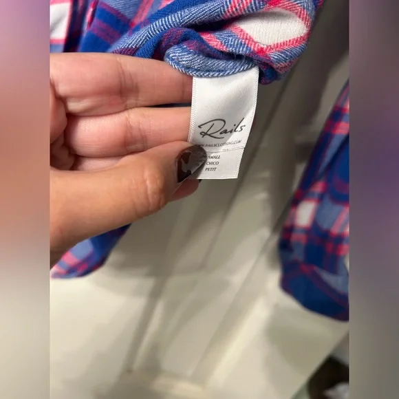 RAILS Hunter Plaid Button Down Red White and Blue Size S - Picture 4 of 8